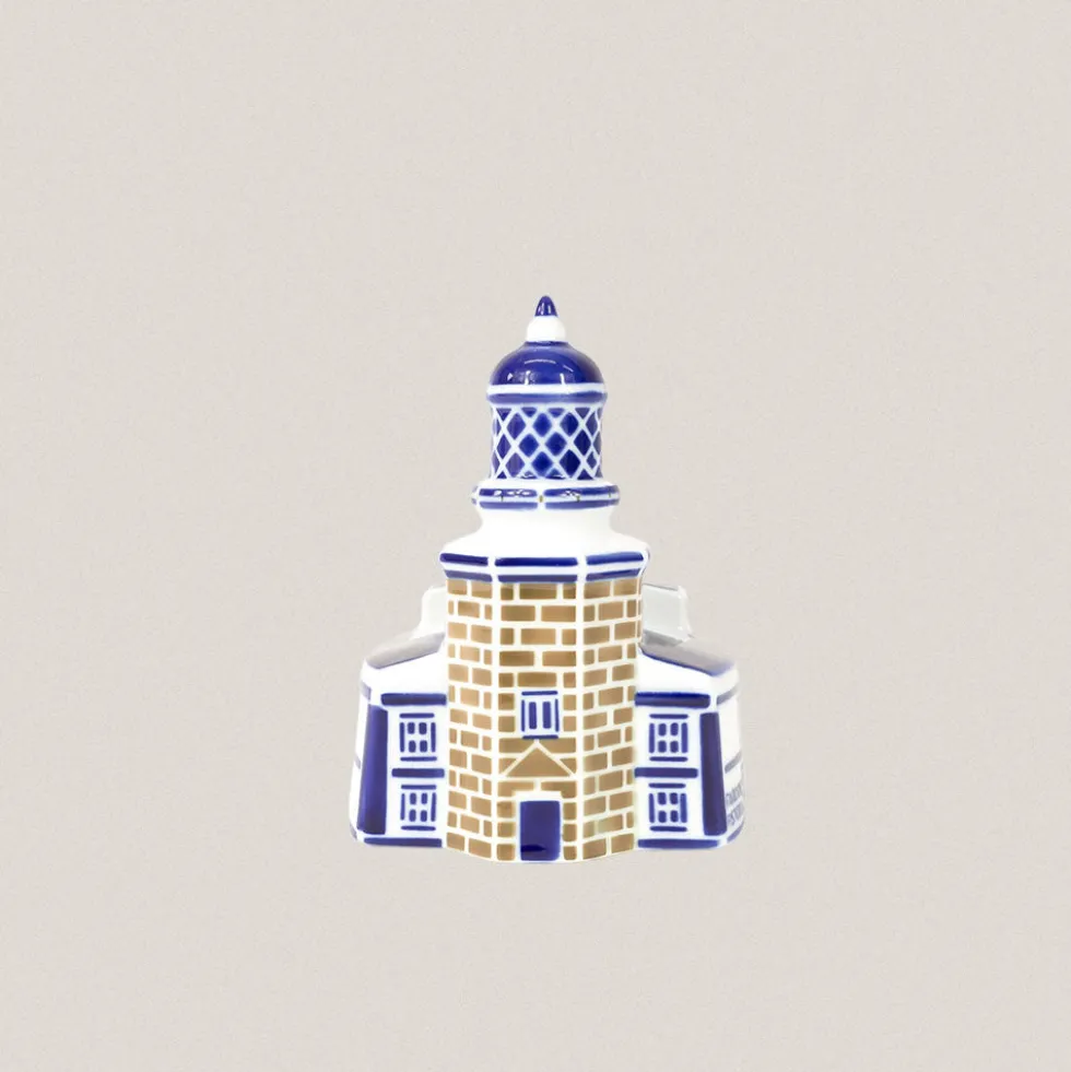 Faro Finisterre Pq.